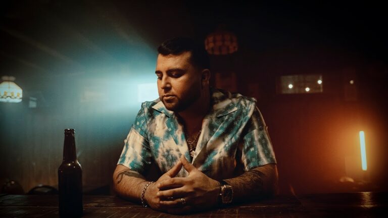 a veces quisiera tirar la toalla