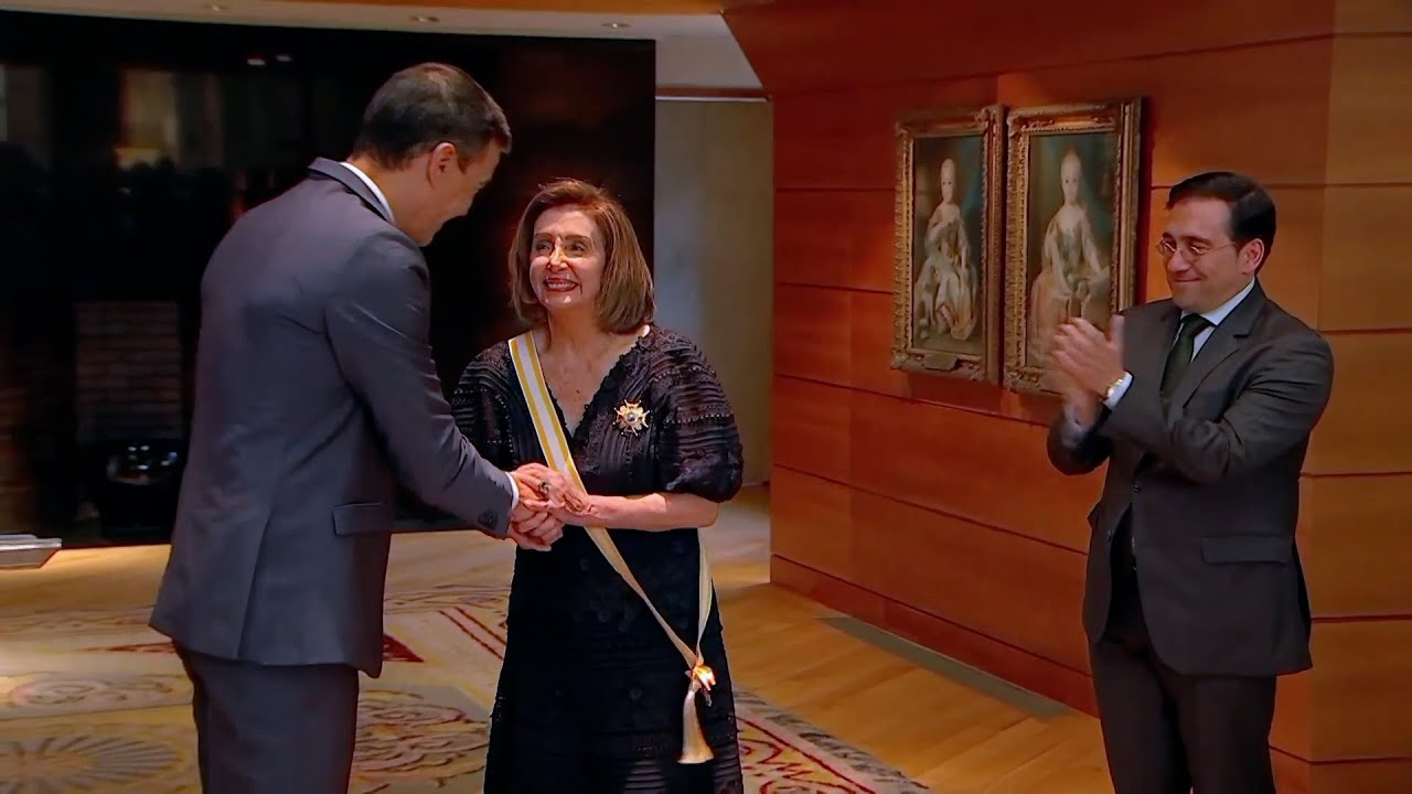 cruz de isabel la catolica