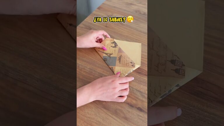 sobre con papel de regalo