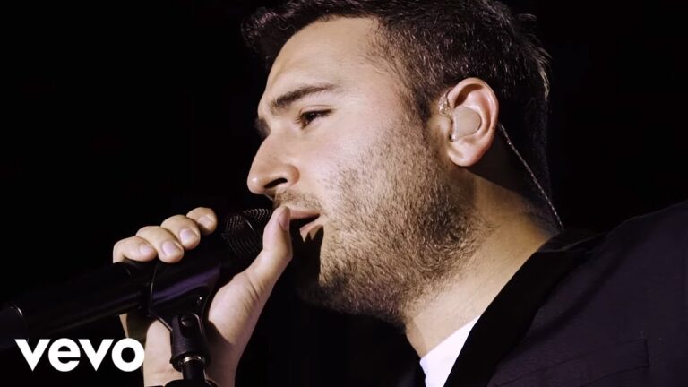 tu seras la luz que ilumine mi andar